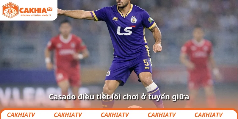 Marc Casado được ví Carrick 2.0, MU lại mơ tuyến giữa 3 Casado điều tiết lối chơi ở tuyến giữa